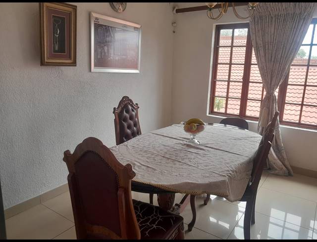 6 BEDROOM HOUSE FOR SALE IN SAFARI GARDENS